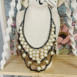 NY&Co Faux‎ Pearl Necklace, Black Gunmetal Chain Statement Jewelry